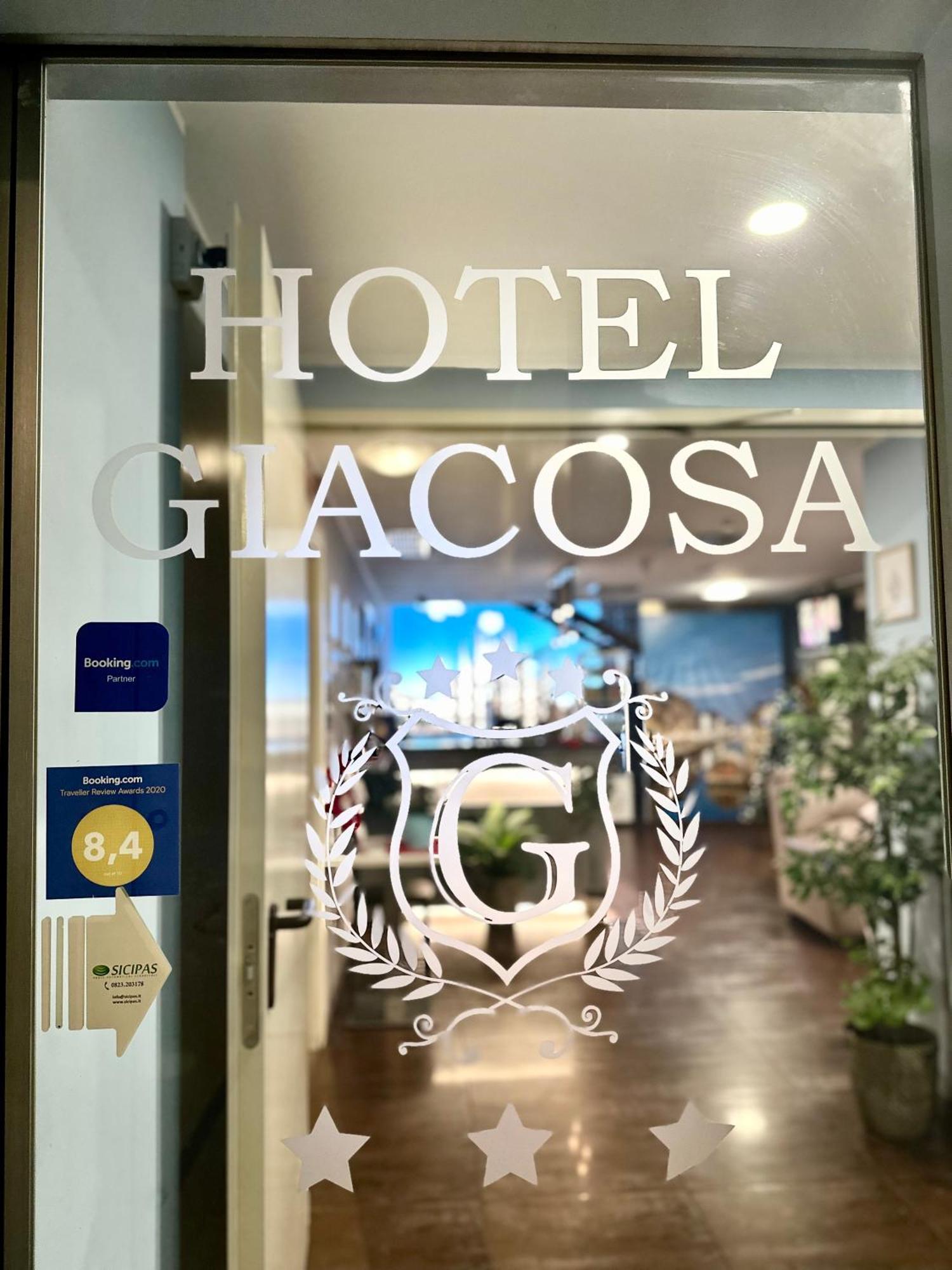 Hotel Giacosa Milán Exterior foto